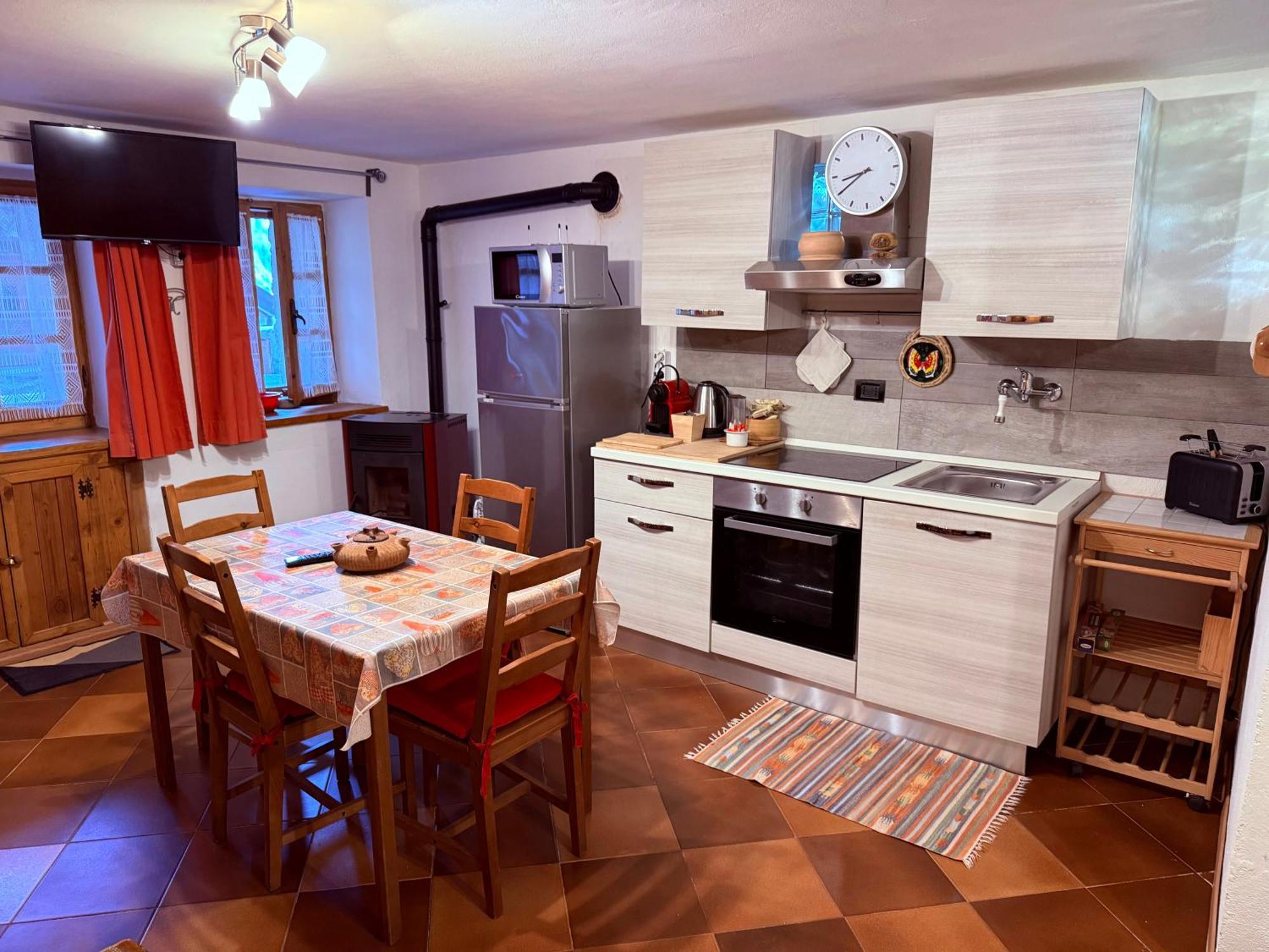Casa Vacanze Nora Chamois Exterior photo