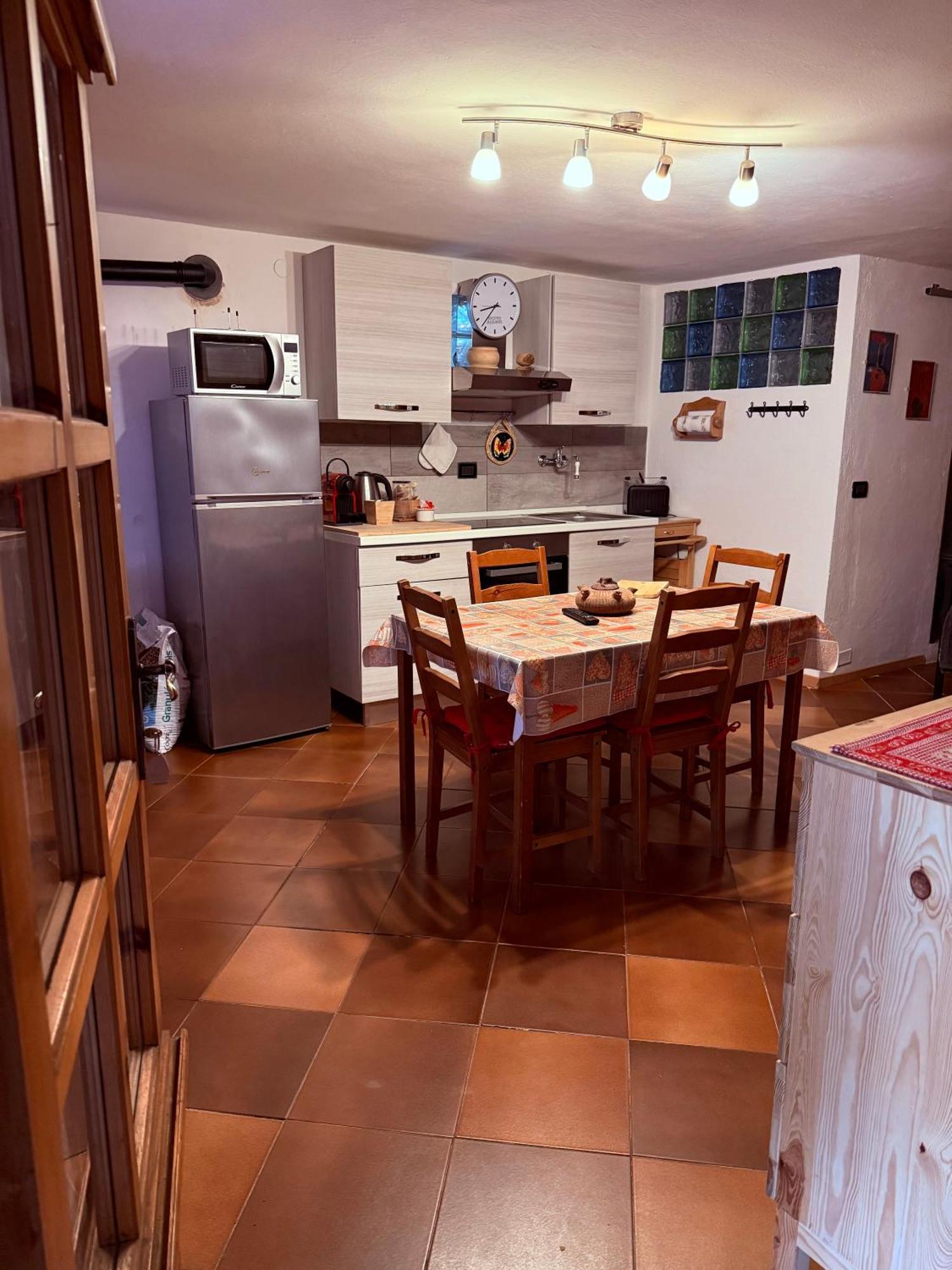 Casa Vacanze Nora Chamois Exterior photo