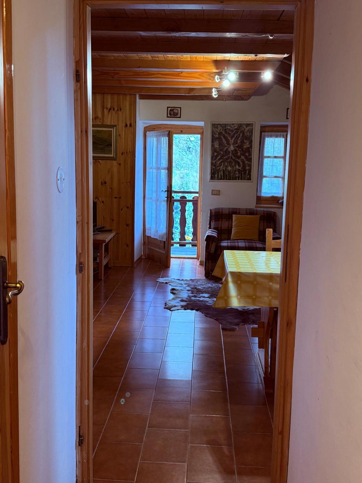 Casa Vacanze Nora Chamois Exterior photo